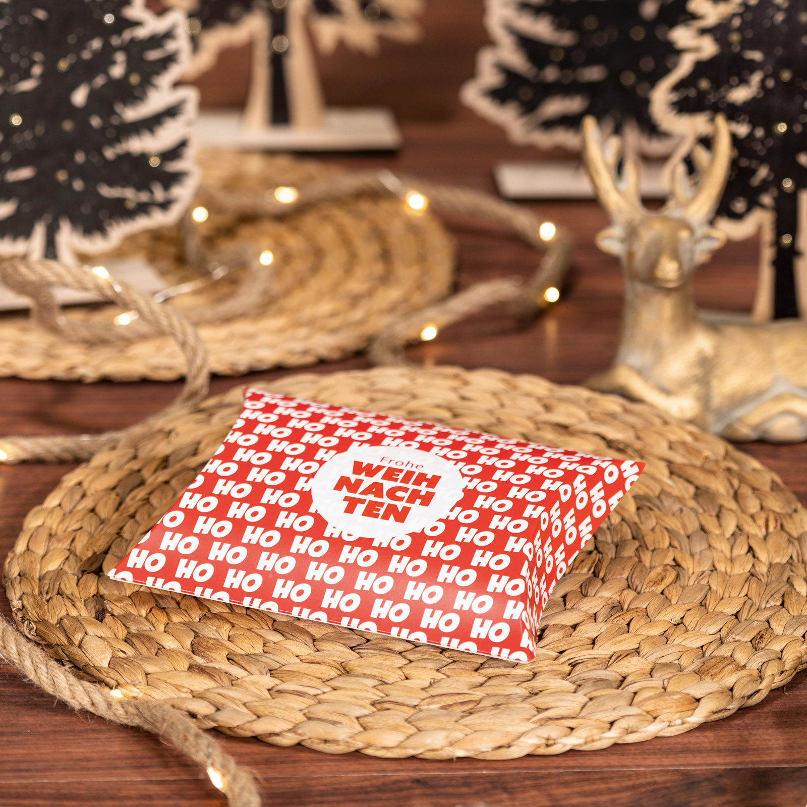 Geschenkbox Pillow rot/weiß 150x145x40mm Motiv Weihnachten